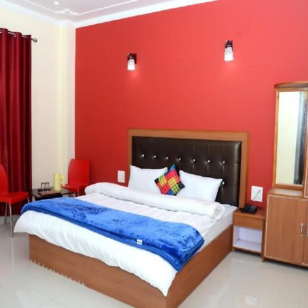 Stayapart - Hotel Bagsu Sarovar ダラムシャーラー エクステリア 写真
